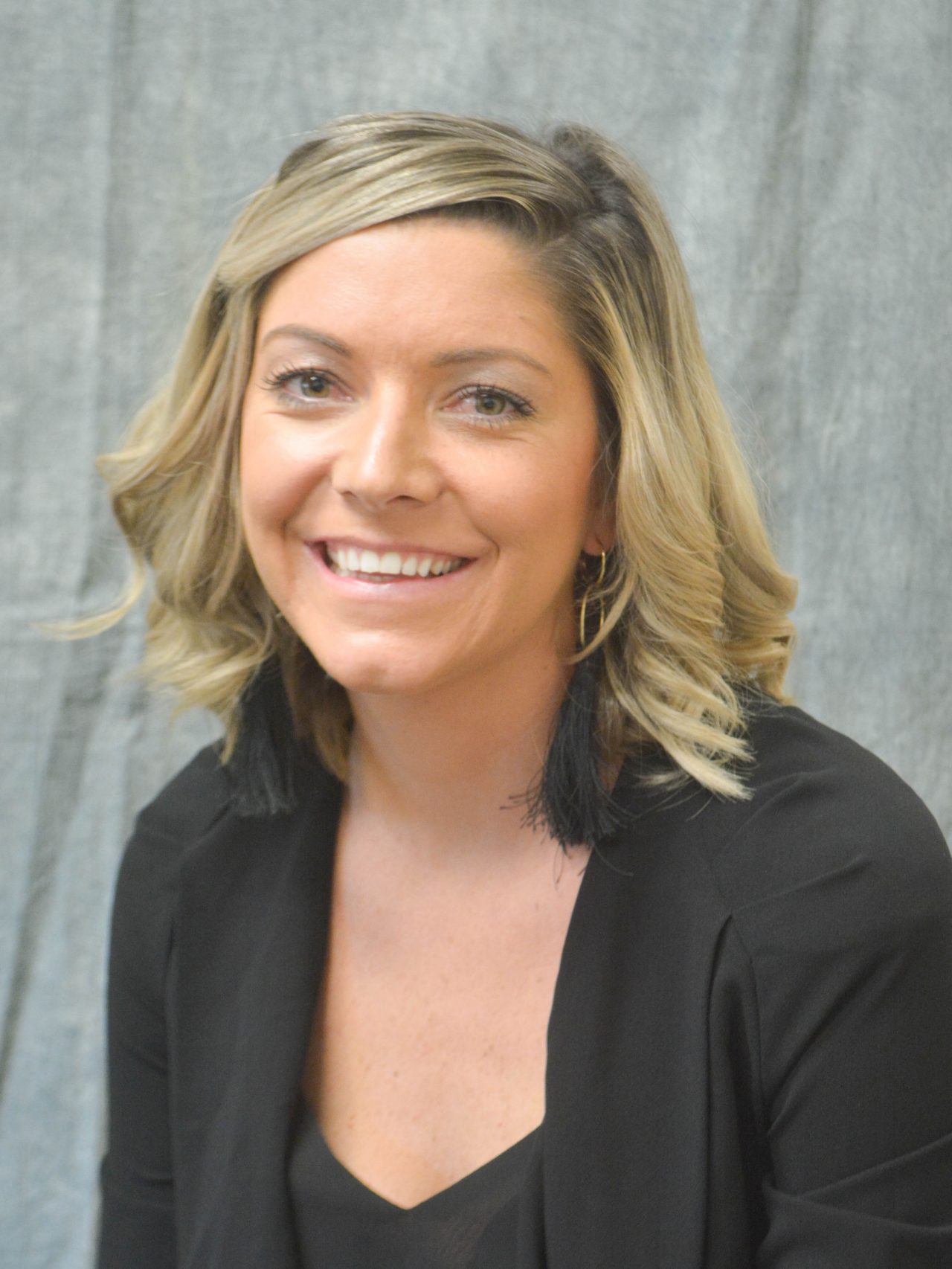 In making the move to the Rams, Stephanie Carideo enters a small active female contingency to break into men’s basketball coaching staffs. Stephanie Carideo