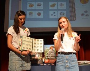 Graphic design communication students Patrice Sakalosky and Abbey Pitzer discuss their “Farm to Fridge” brand system. Graphic design communication students Patrice Sakalosky and Abbey Pitzer discuss their “Farm to Fridge” brand system.