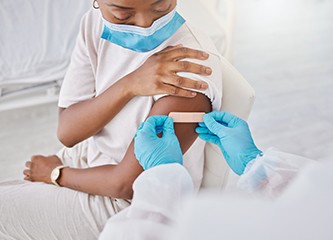 patient receiving influenza shot