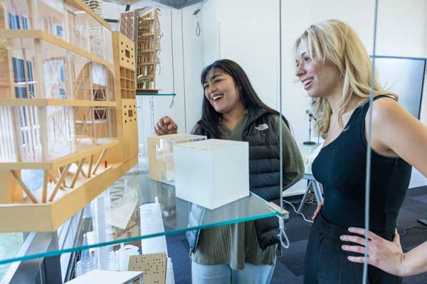 jefferson architecture students viewing designs