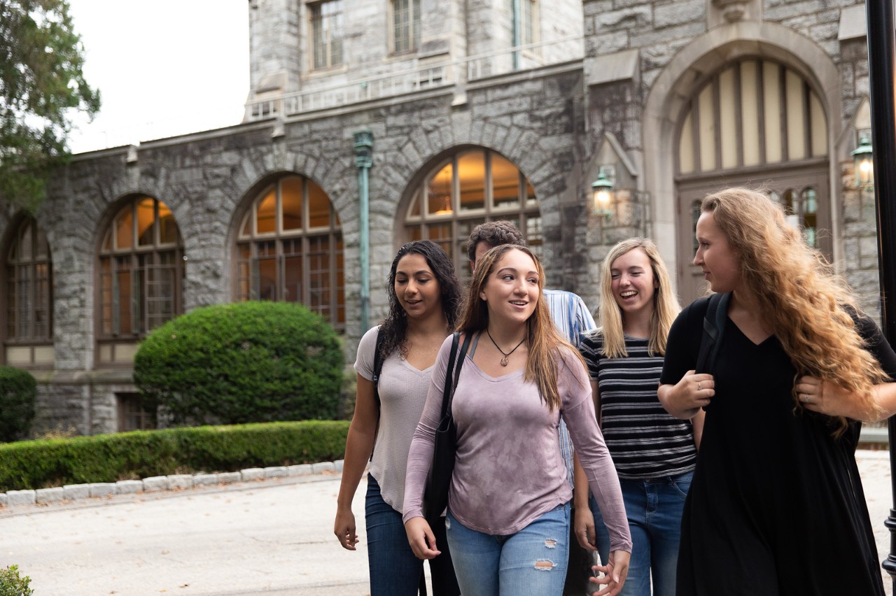 Students in front of Hall