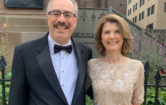 Current photo of Lynda Schneider and Leonard Zon