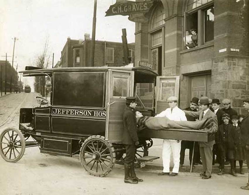 This image shows an electric ambulance from 1909.