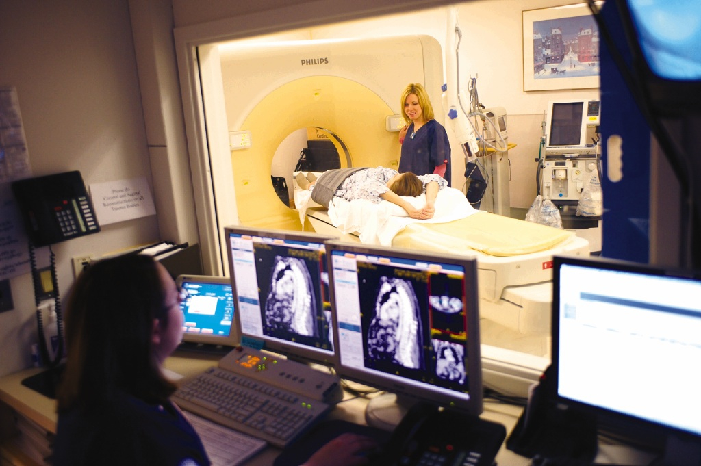 patient getting a CAT scan