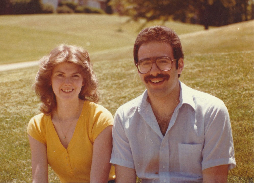 Old photo of Lynda Schneider and Leonard Zon