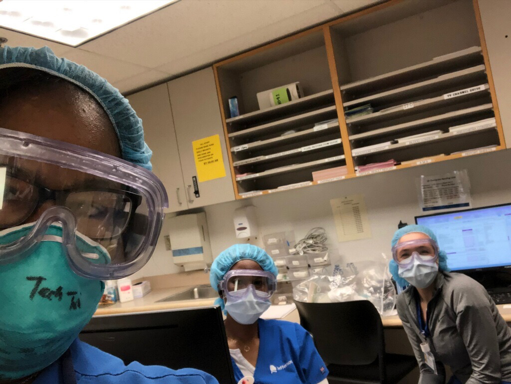Nurses wearing PPE