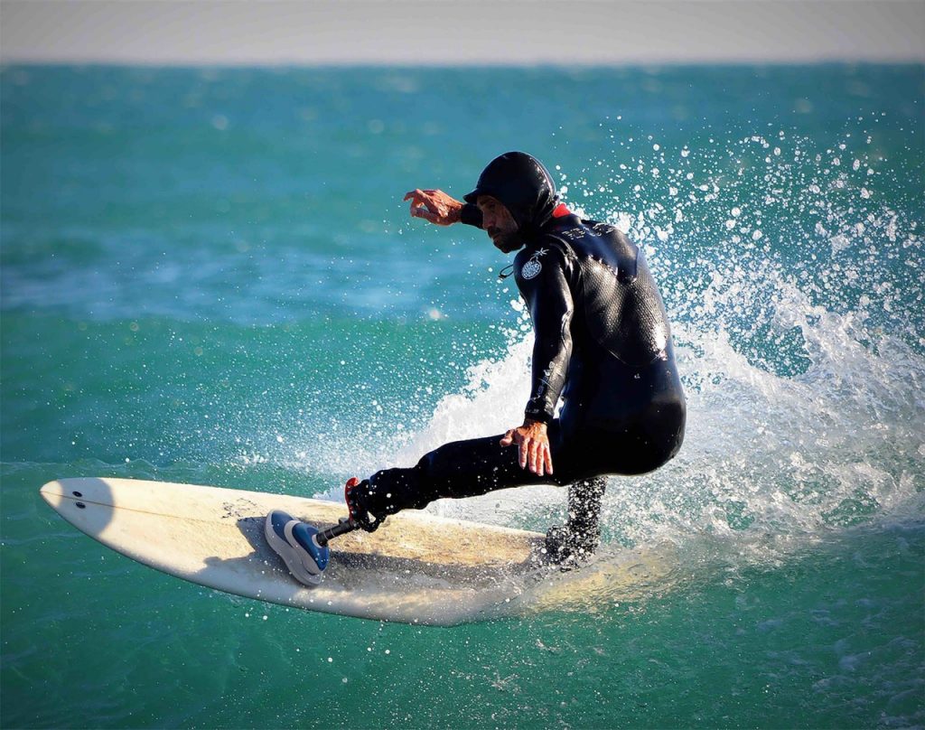 Swell surf outlet