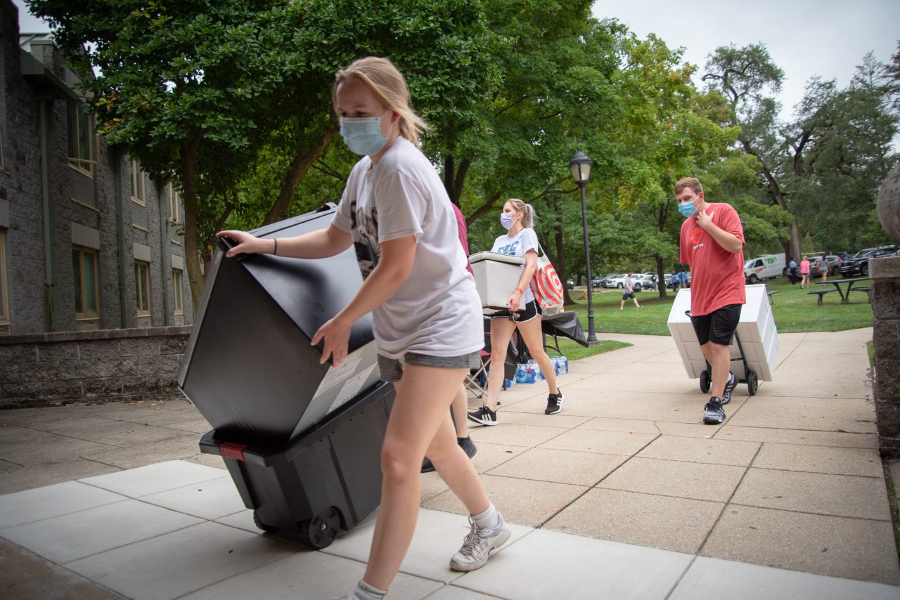 Sights from move-in day