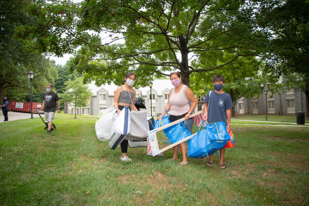 Sights from move-in day