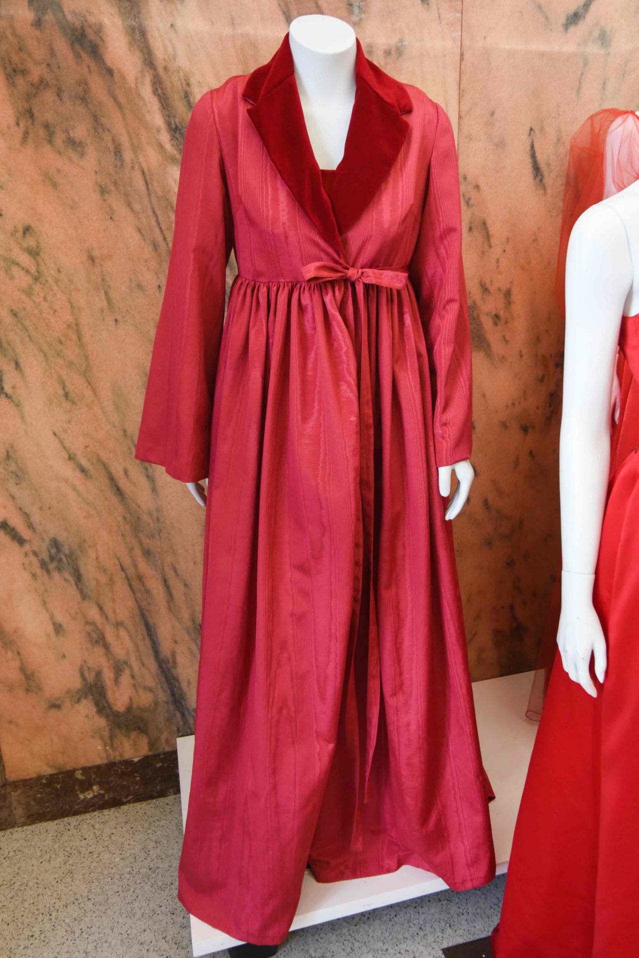 Anna Sheller, Untitled This collection is inspired by “The Handmaids Tale,” women’s rights protests and power suits. Red is used throughout to represent the American Heart Association. Through the shapes and silhouettes used, this dress creates the feeling of female empowerment, mixing menswear and womenswear elements together to create new ideas. Luscious fabrics, such as silk moiré and red velvet, are used to create texture and depth.