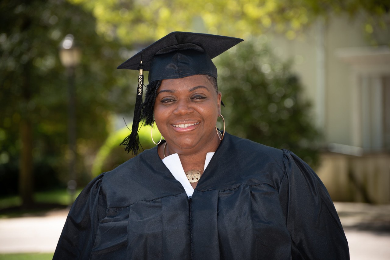 headshot of Anjeanette Mathis