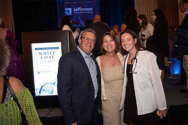 Inspired to Lead and Make Positive Change, Students Begin Med School Journey