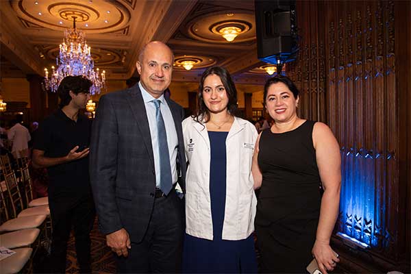 Inspired to Lead and Make Positive Change, Students Begin Med School Journey