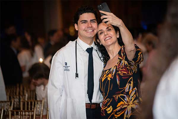 Inspired to Lead and Make Positive Change, Students Begin Med School Journey