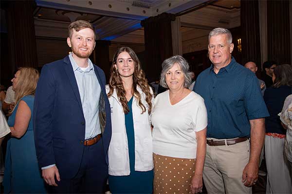 Inspired to Lead and Make Positive Change, Students Begin Med School Journey
