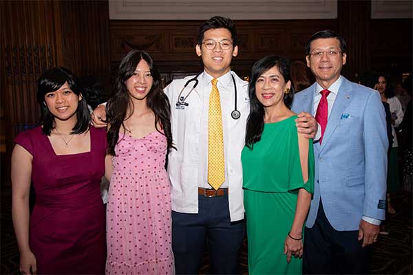 Inspired to Lead and Make Positive Change, Students Begin Med School Journey