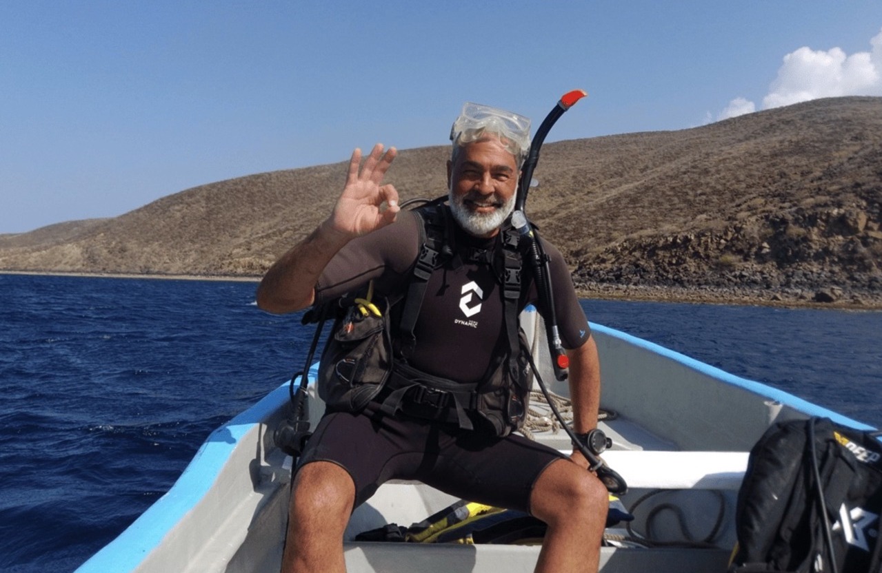 Dr. Jeffrey Ashley prepares for an afternoon scuba dive in the Gulf of Tadjoura, Djibouti.