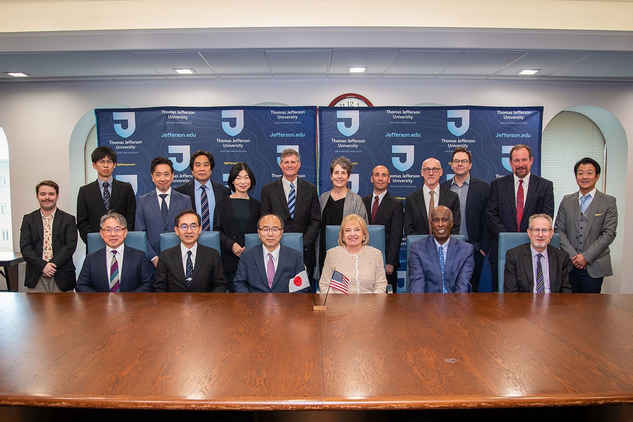 Thomas Jefferson University and Kobe University sign agreement