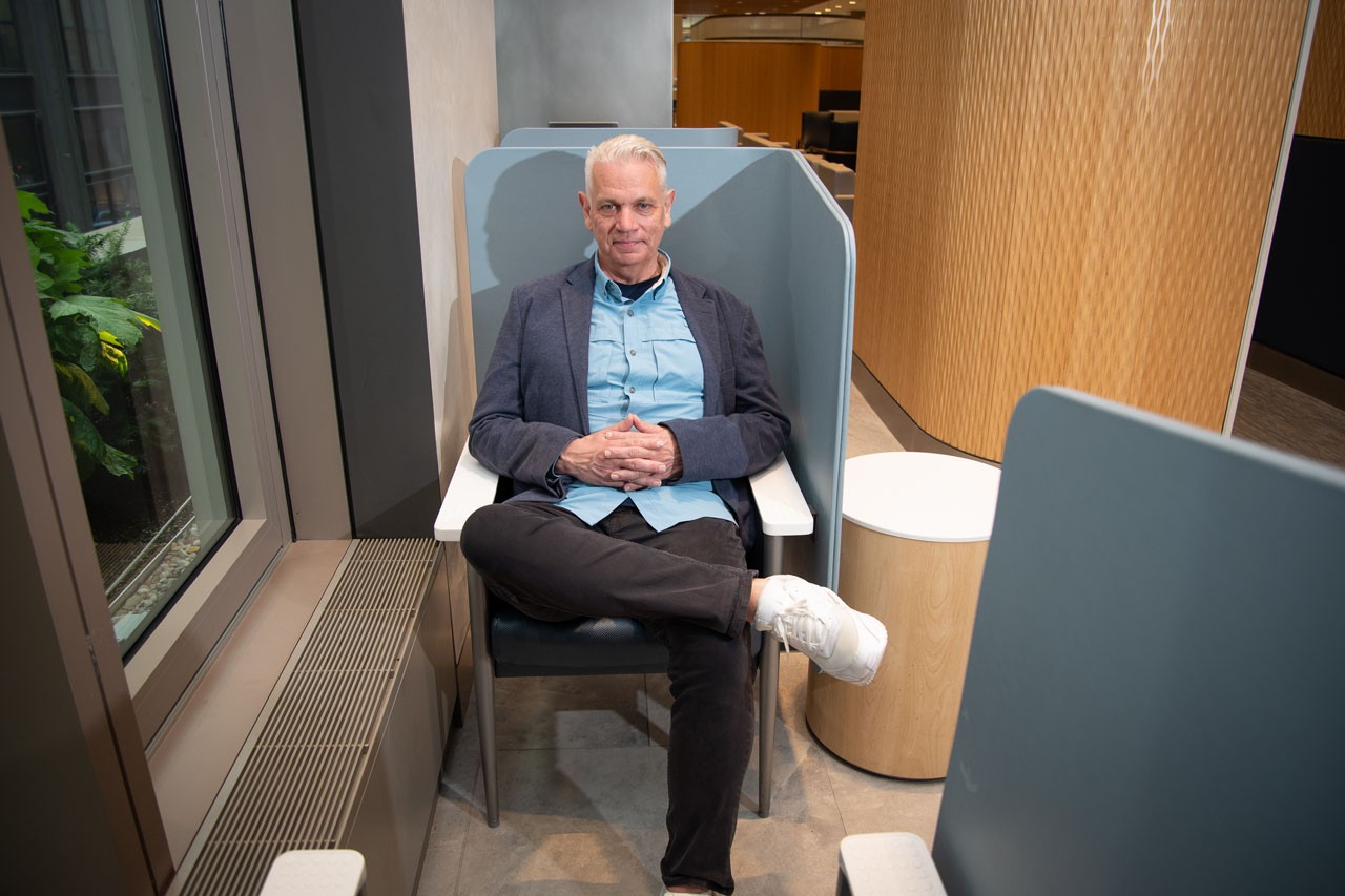 Rob Melville, visiting assistant professor, Kanbar College of Design, Engineering & Commerce. Photo Credit: ©Thomas Jefferson University Photography Services